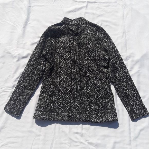 Andrew Marc - Picture 2 of 8